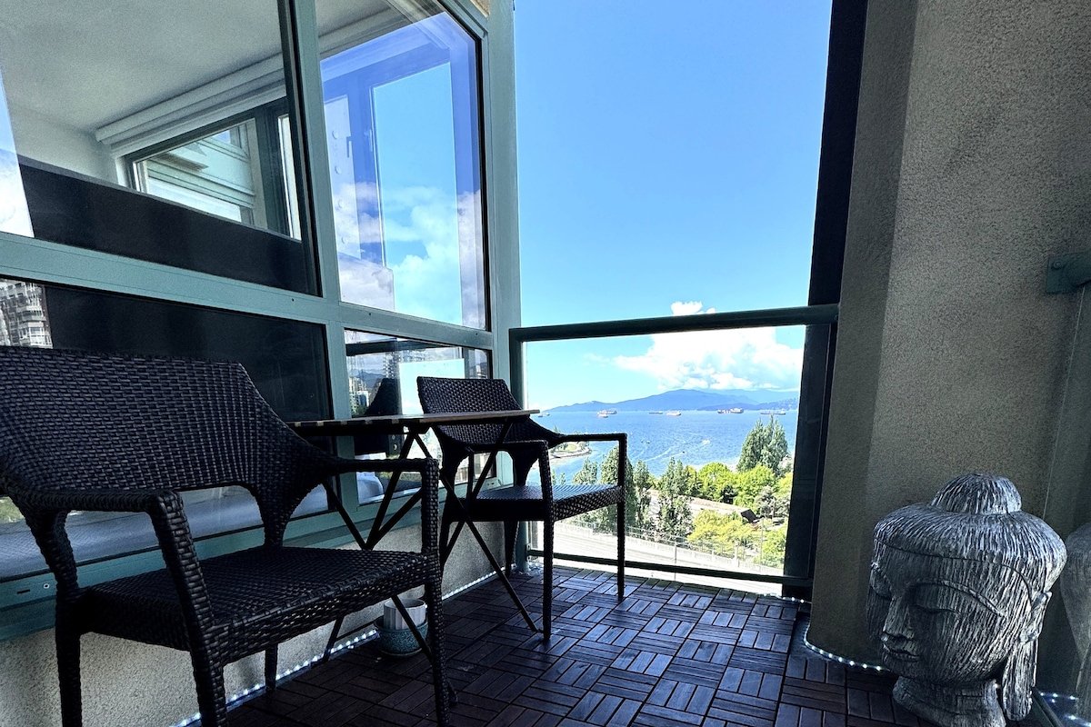 Stunning ocean (sound of waves) gallery image 4