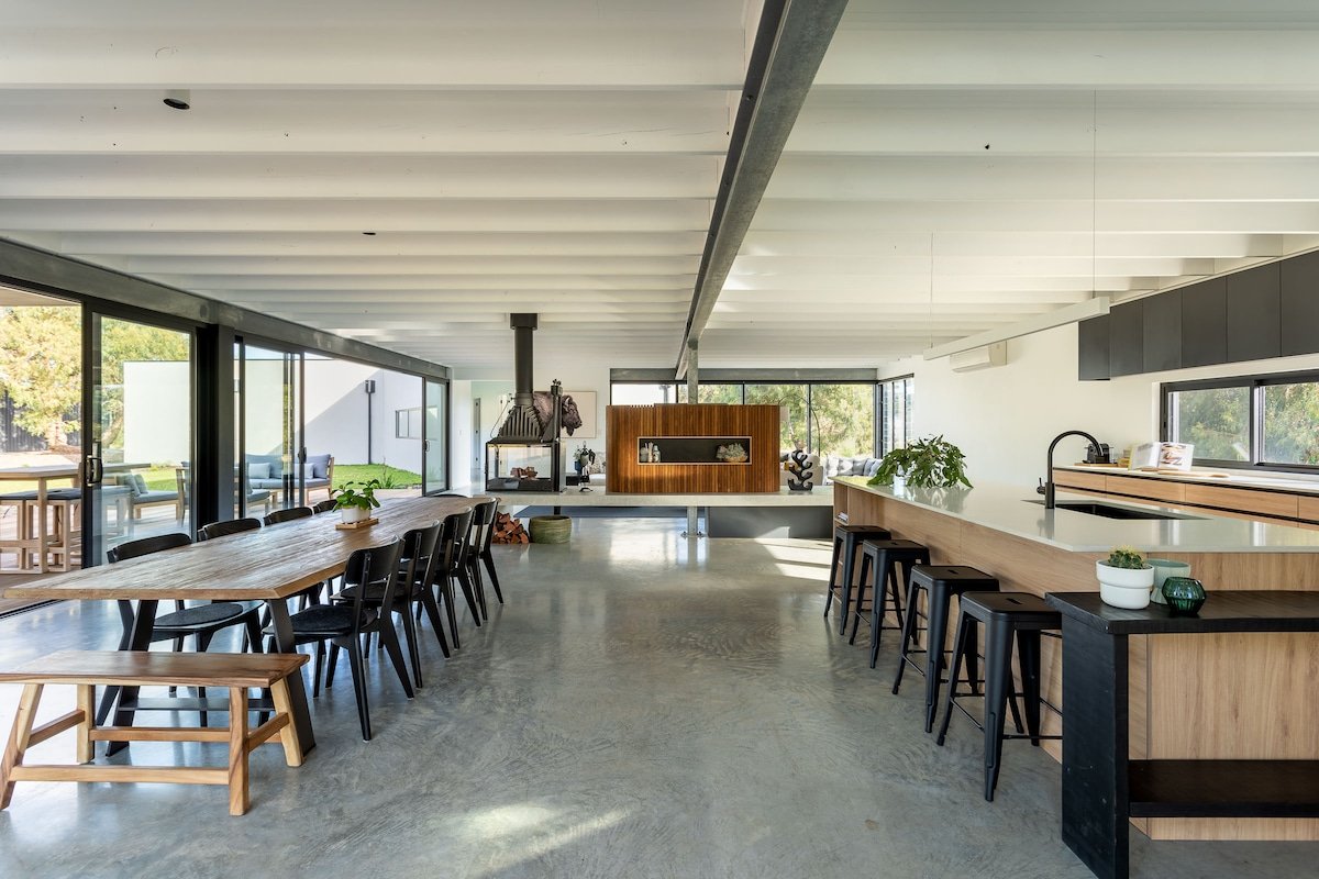 The Tempest I Private Properties gallery image 5