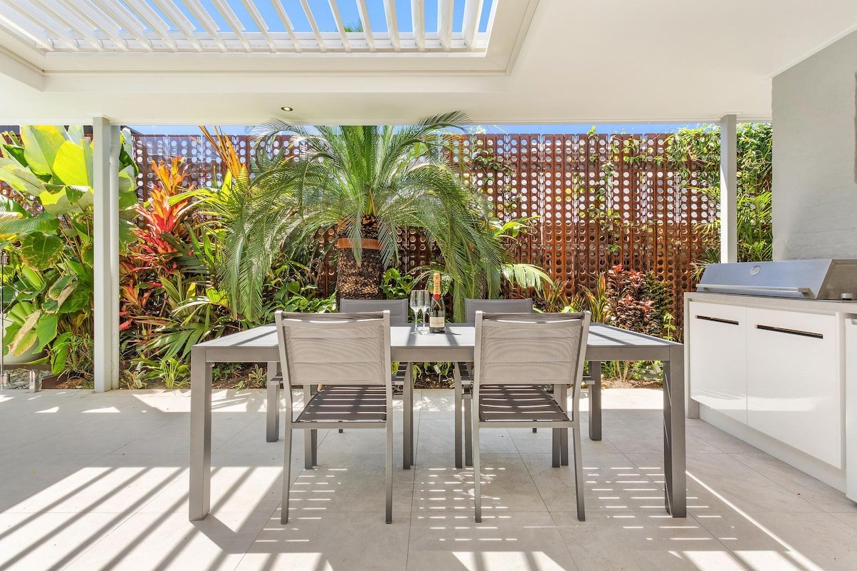 Ocean Pearl -Heated Plunge Pool Luxe Accommodation gallery image 3