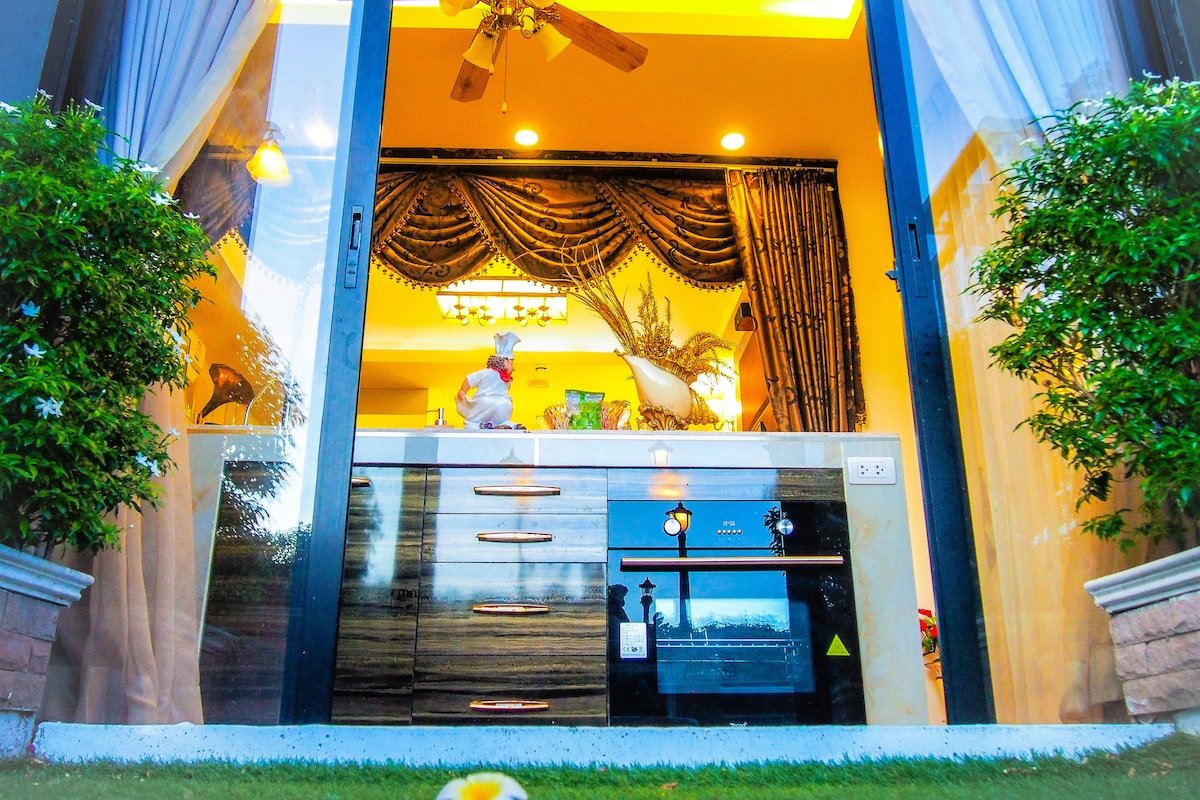 The Antiquarium Penthouse gallery image 4