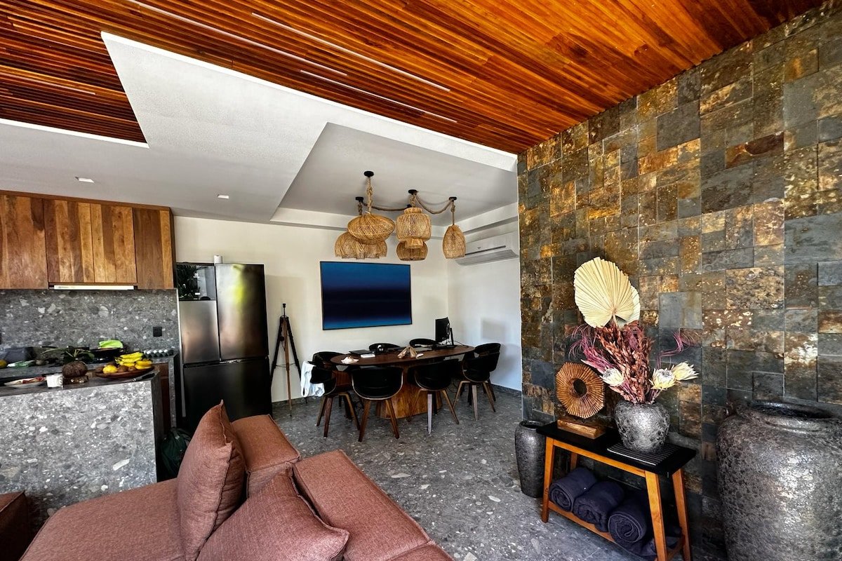 Seaview rooftop with private heated pool &barbecue gallery image 4