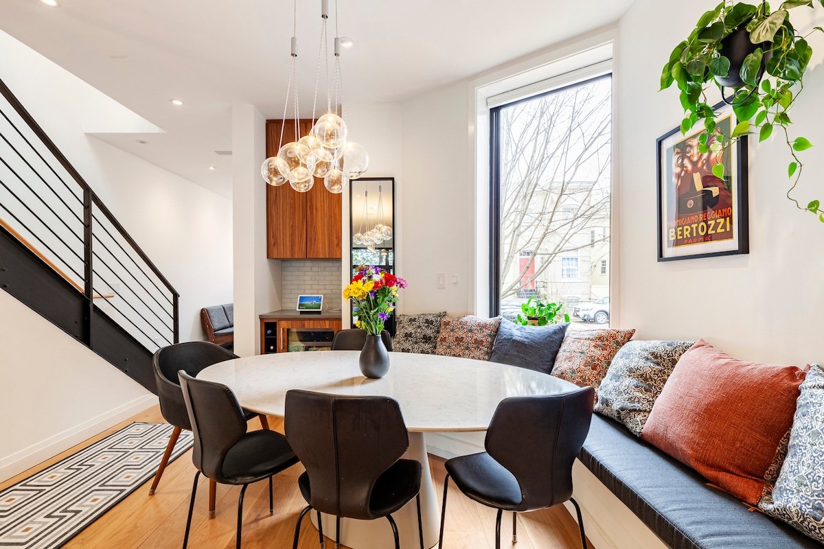 Beautiful new Georgetown home gallery image 5