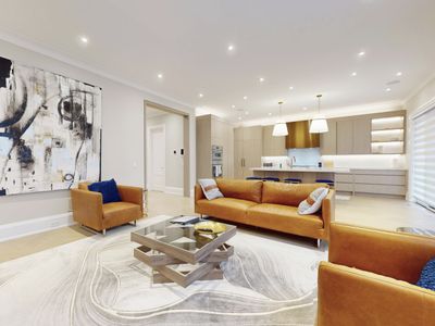 Custom Home in Etobicoke [20 Minutes to Downtown]