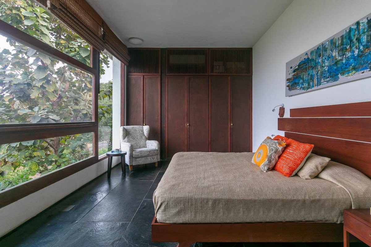 4bhk-Infinity Pool , Luxury Interior-Paashaan. gallery image 2