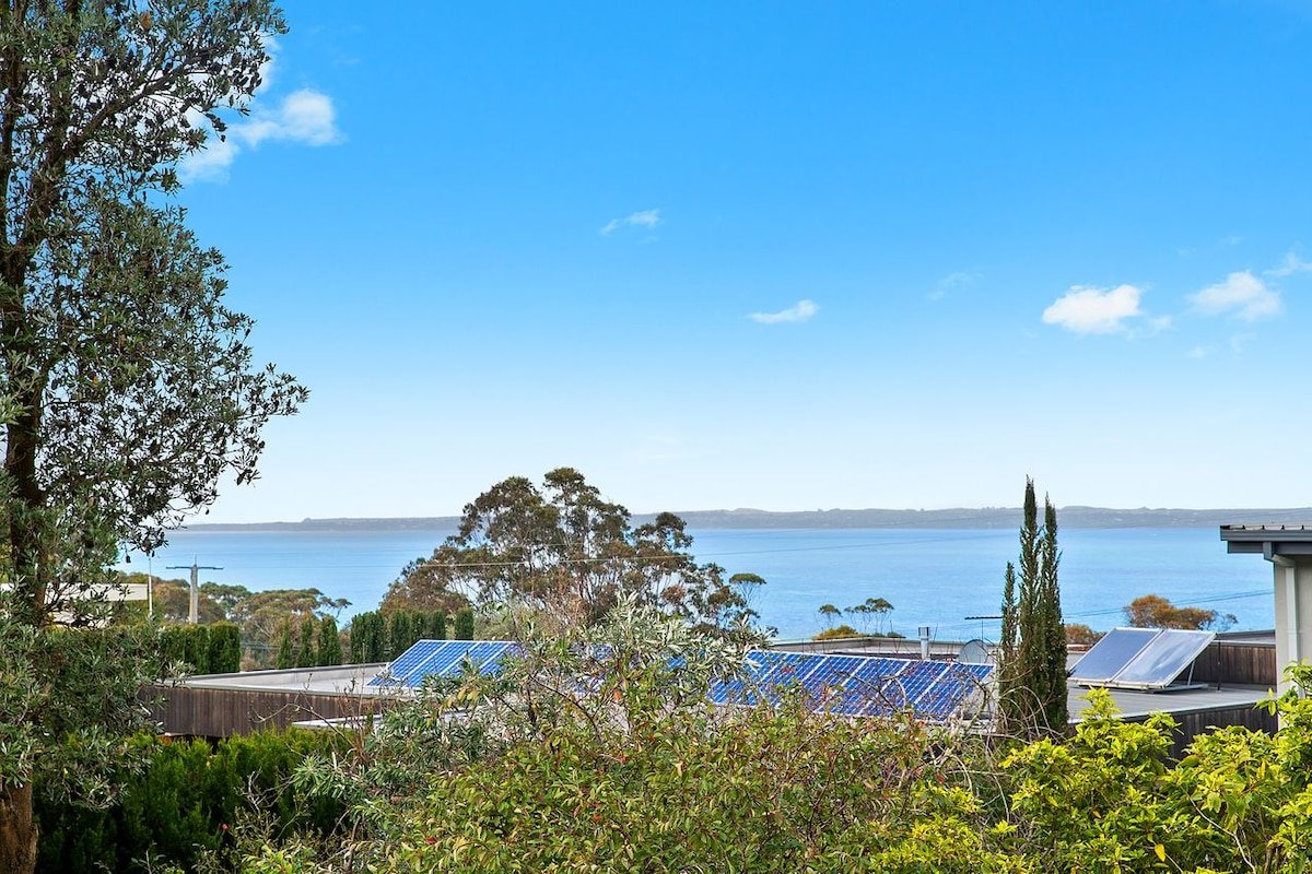 Evans Beach Retreat gallery image 3