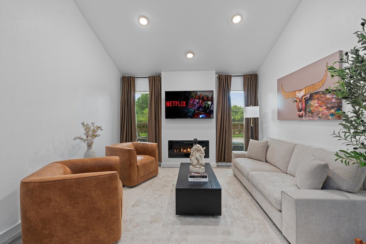 Up to 16 people – Balcony Access – Multi Home gallery image 3