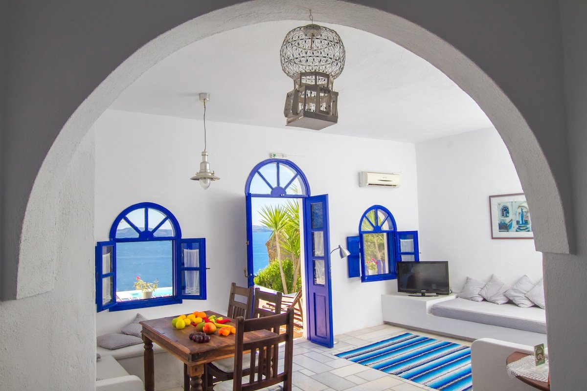 Grand 3 Bedroom Villa with Plunge Pool & Sea View gallery image 4