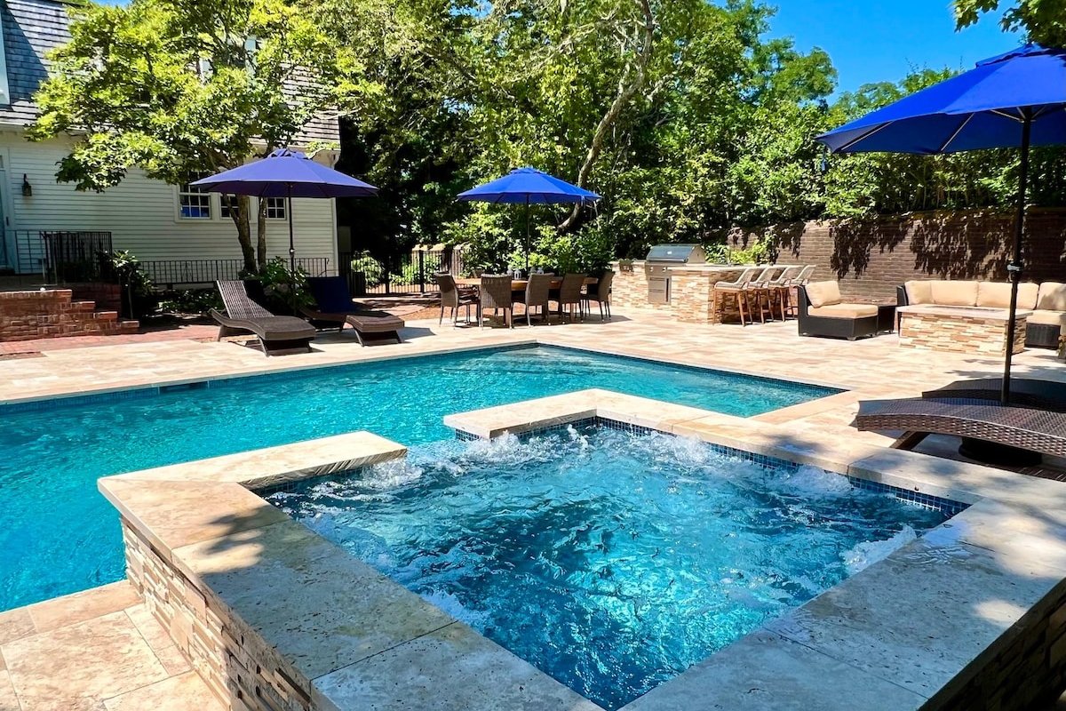 Sesuit Neck Stunner w/ Heated Pool and Spa