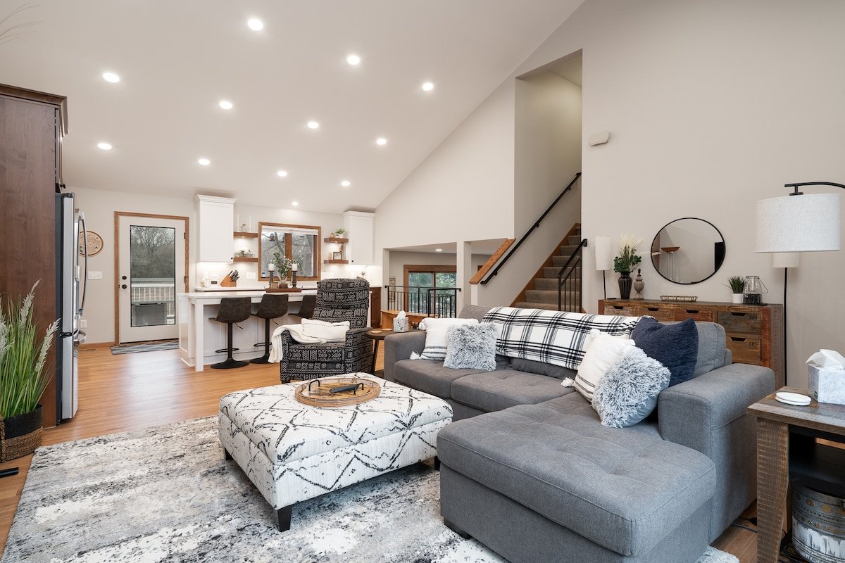 MINNeSTAY* Creekside Lodge | Nature gallery image 3