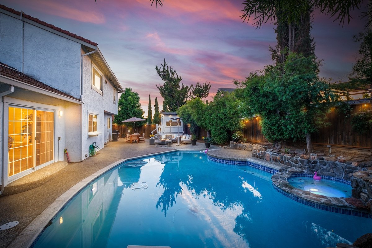 Casa Feliz | Pool | Dry Sauna | Family Fun gallery image 2