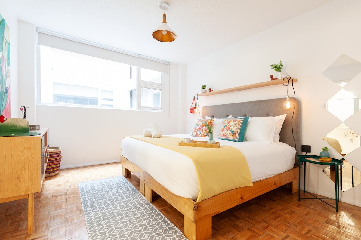 “The Palms Apartment” 4 BR remote workers paradise gallery image 3