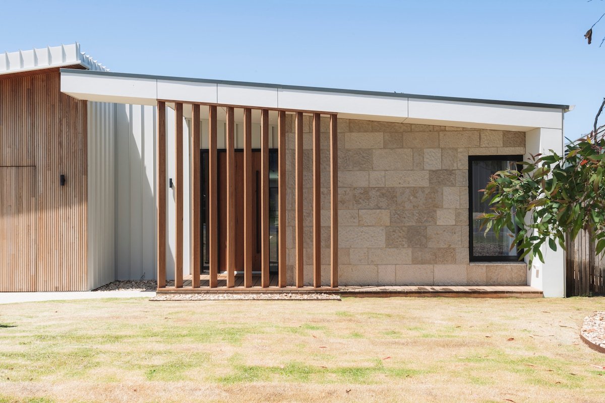 13th Beach Family Paradise gallery image 2