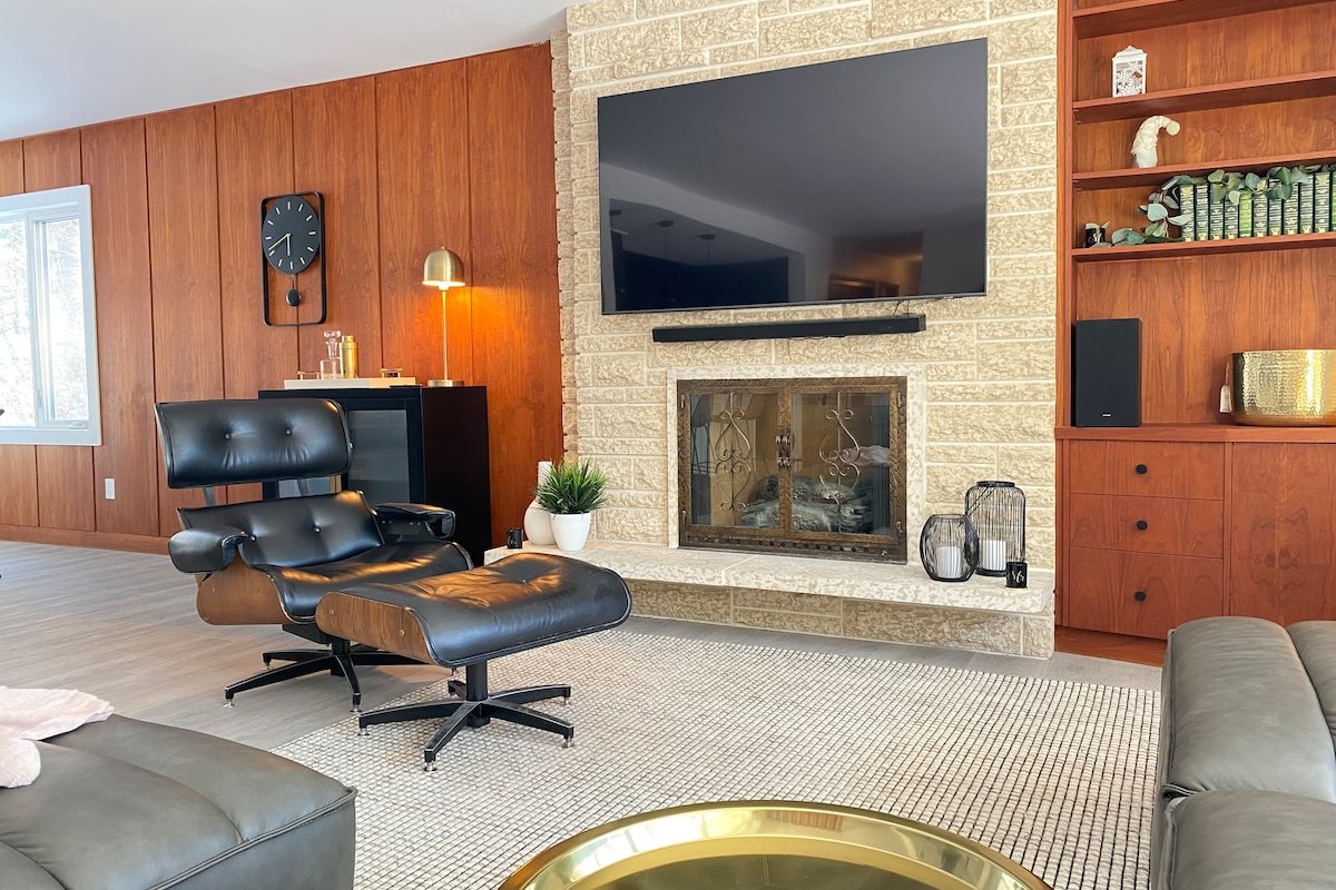 Renovated mid-century home gallery image 3
