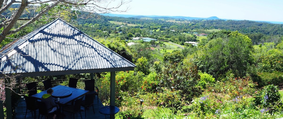 French Cottage & Loft … Escape to the Country gallery image 4