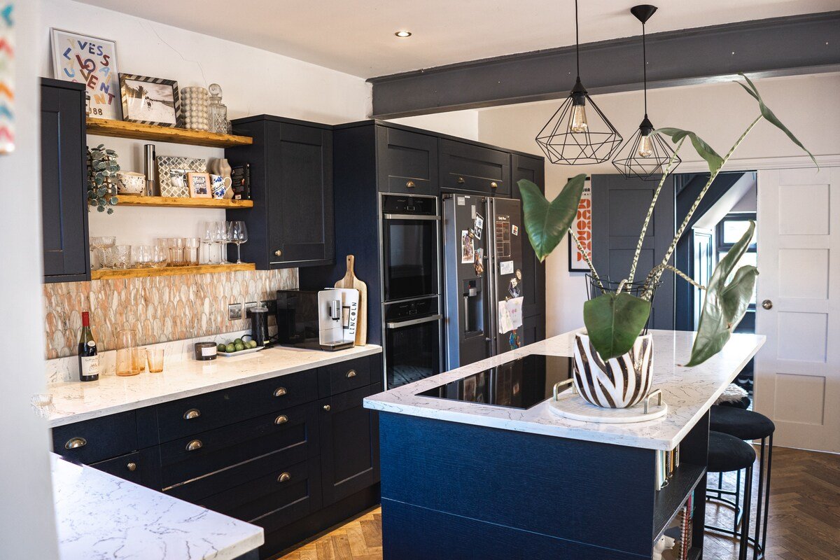 Detached house in Bishopston gallery image 3