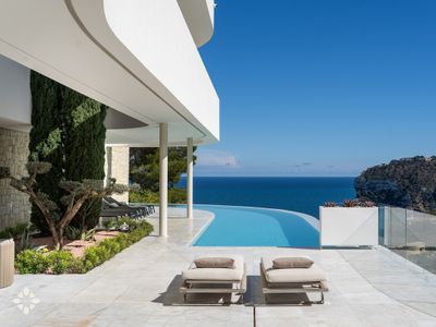 Villa Olimpia by Abahana Luxe