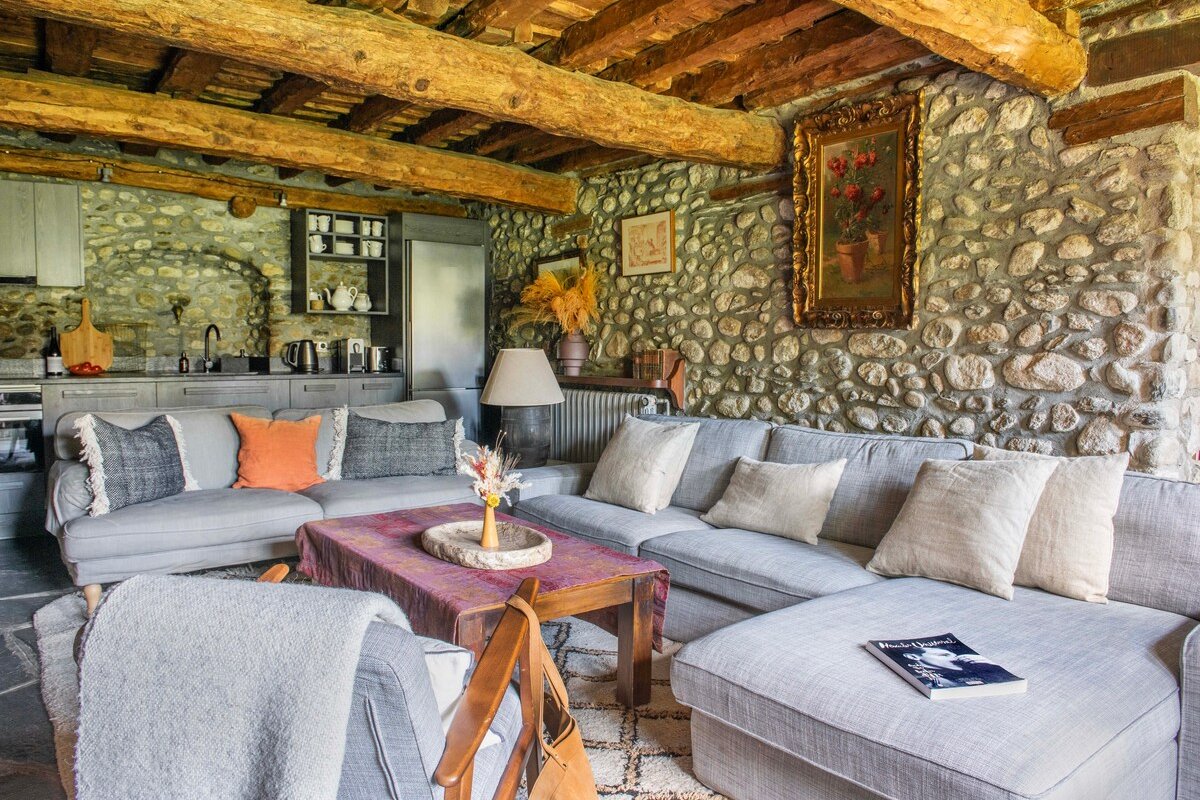 Villa in Mas Sant Marc. Breakfast included. gallery image 5