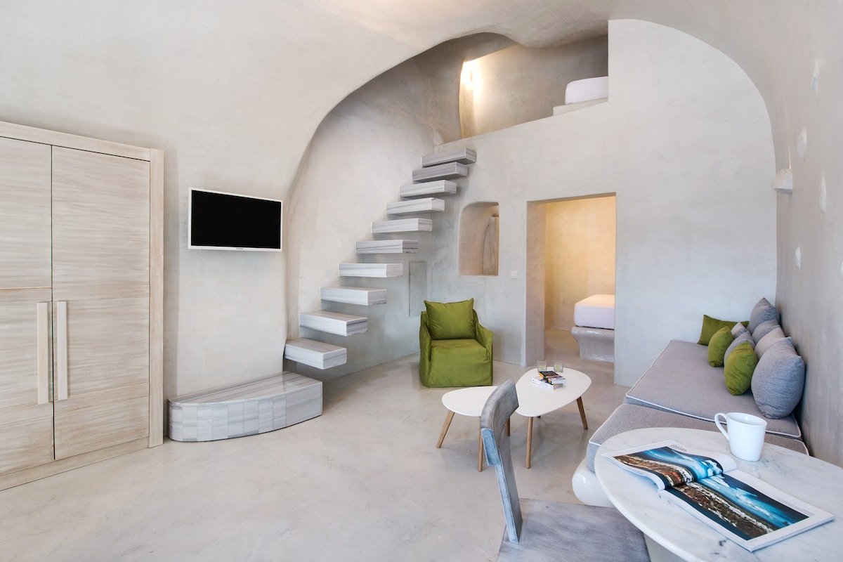 Rhenia’s 2 Villas Oia,2 Prive Jacuzzi,Caldera View gallery image 5