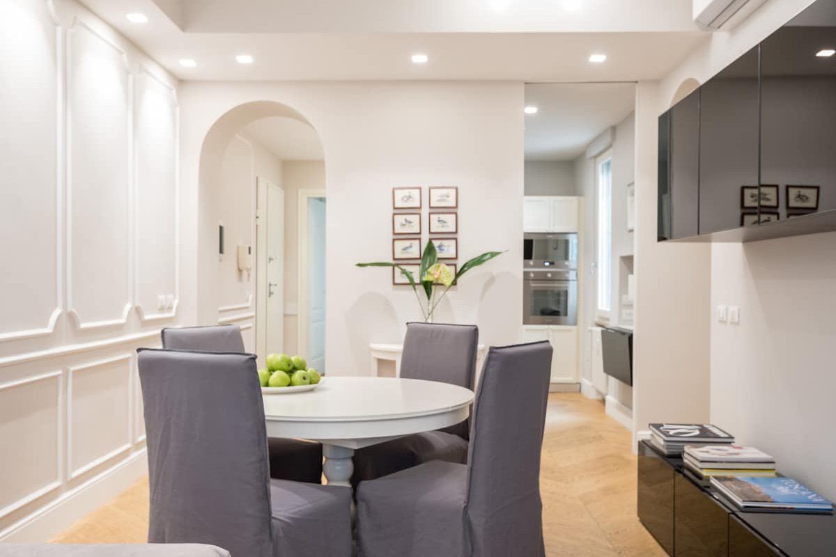 Sophisticated home gallery image 4