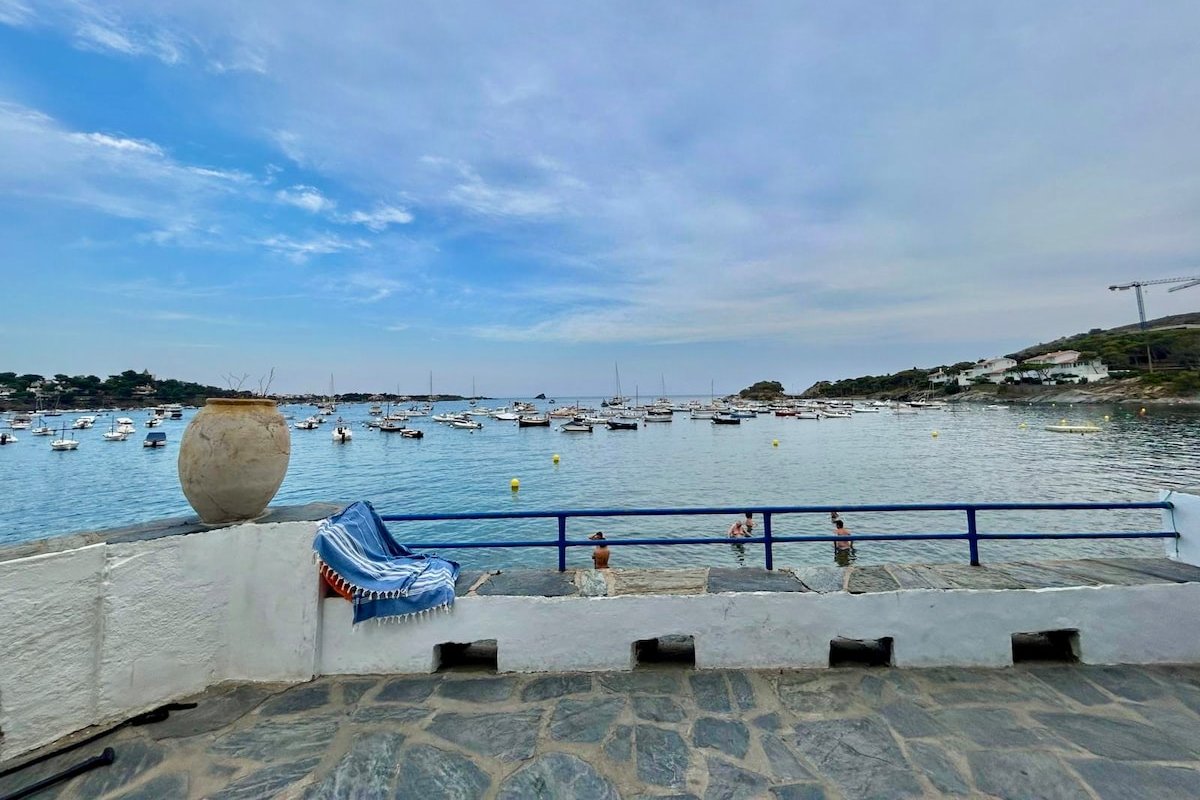 Espectacular casa frente al mar gallery image 2