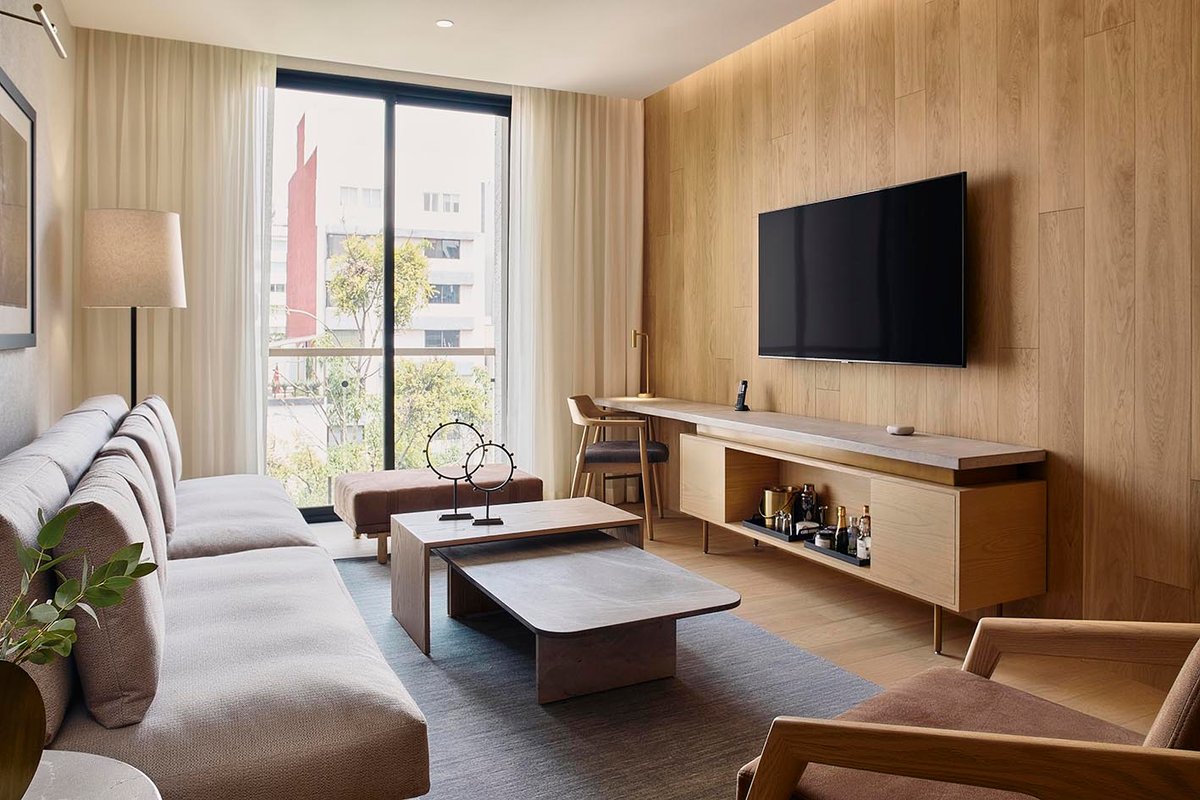 Polanco – Balcony Suite Live/Work 2BR/2BA 6 PAX