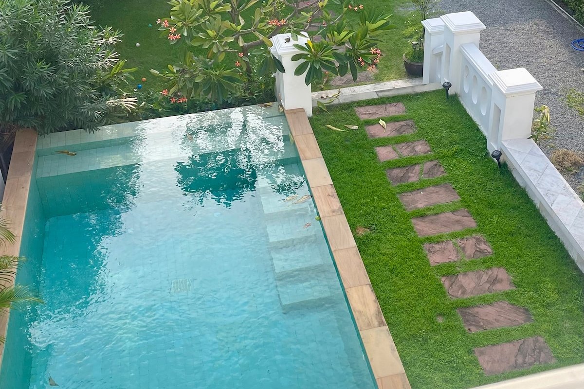 Sukhumvit Luxury Pool Retreat 曼谷素坤逸花园泳池别墅 gallery image 5