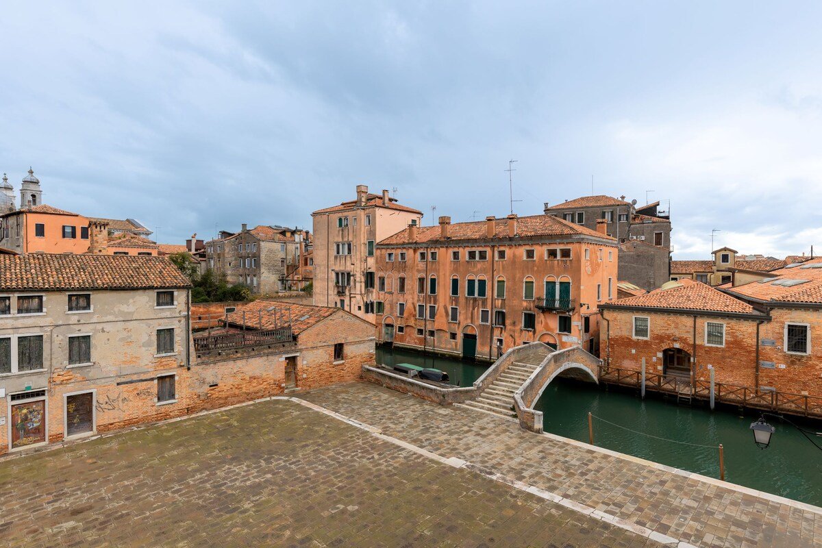 Dimora San Trovaso Four-bedrooms gallery image 4