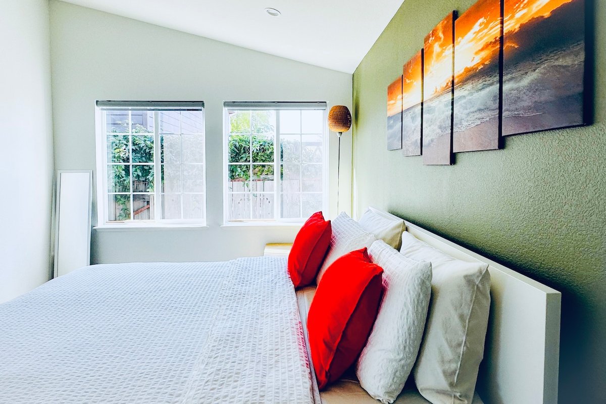 Kaval Park – Peaceful Urban Oasis gallery image 4