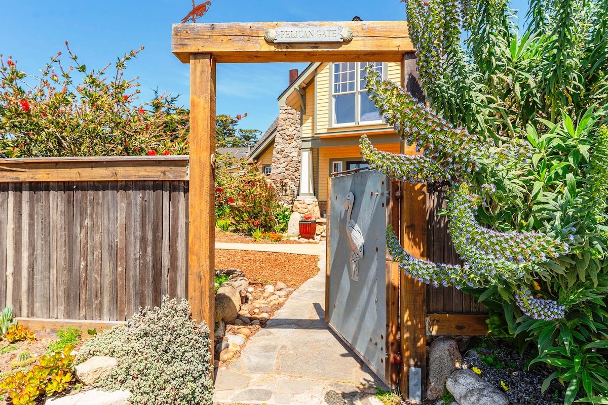 3922 Pelican Gate – Walk to Beach & Coastal Trail gallery image 3