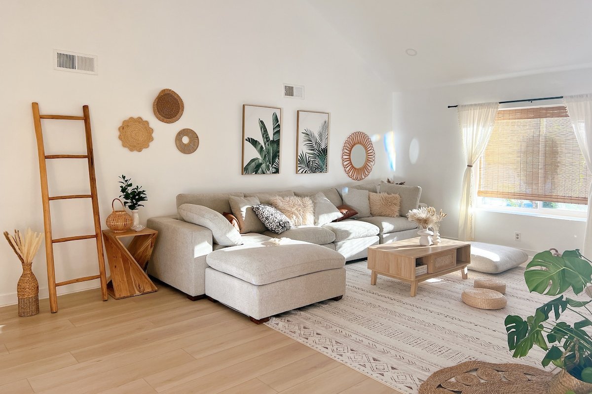 Boho vacation home new 5B3B 13 miles from Disney gallery image 2