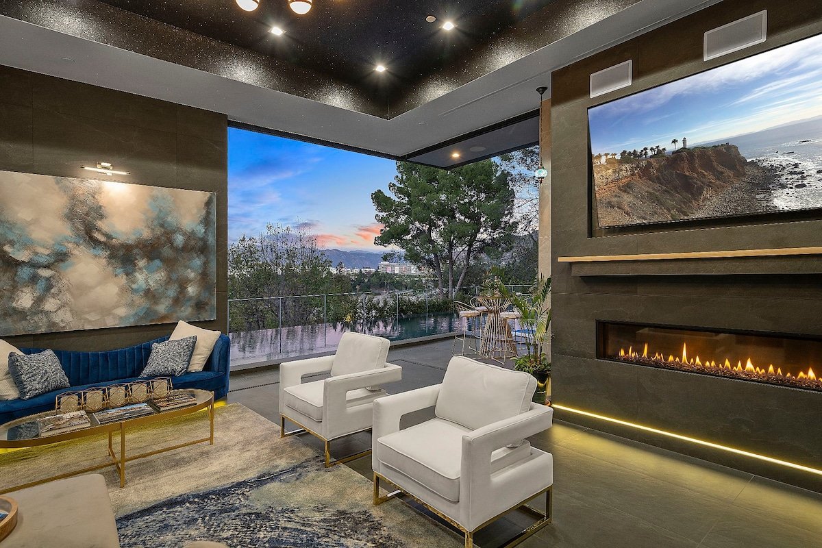 Private Gated Retreat-Hollywood Hills/Universal gallery image 5