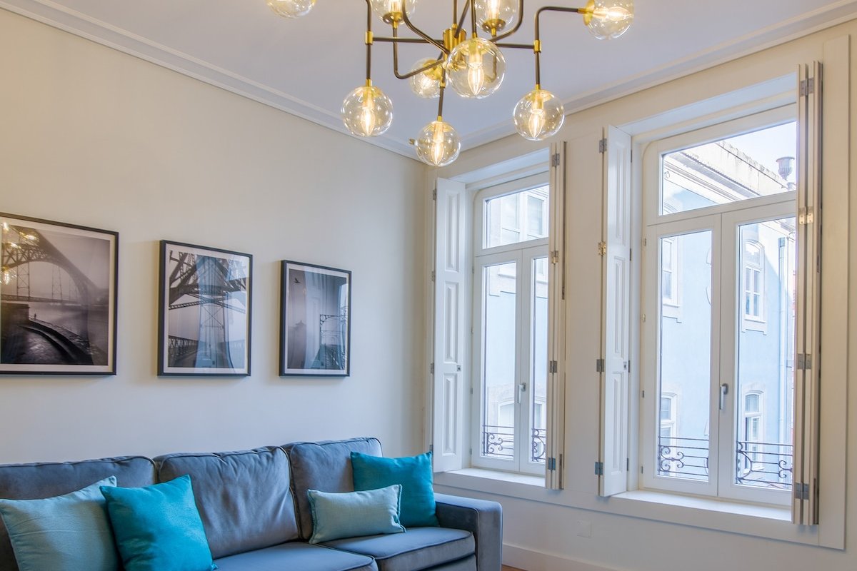 Luxury & Historic Apt-Premium Location gallery image 4