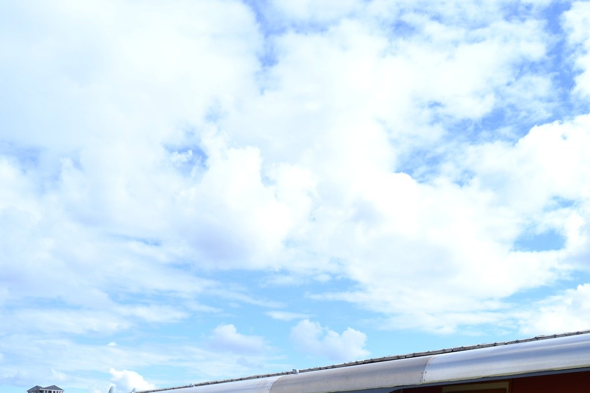 Confortable Péniche de 200 M² parking gratuit gallery image 3