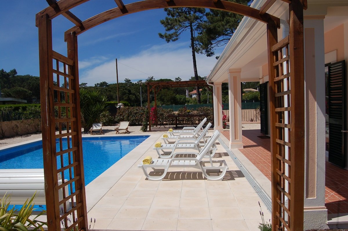 Amazing spacious home, 5 BR, near beach and golf gallery image 5