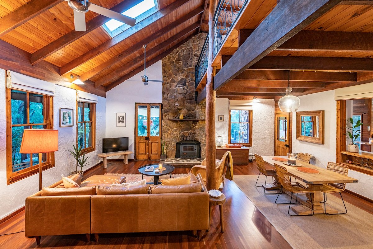 The Enchanted Stone Cottage gallery image 2