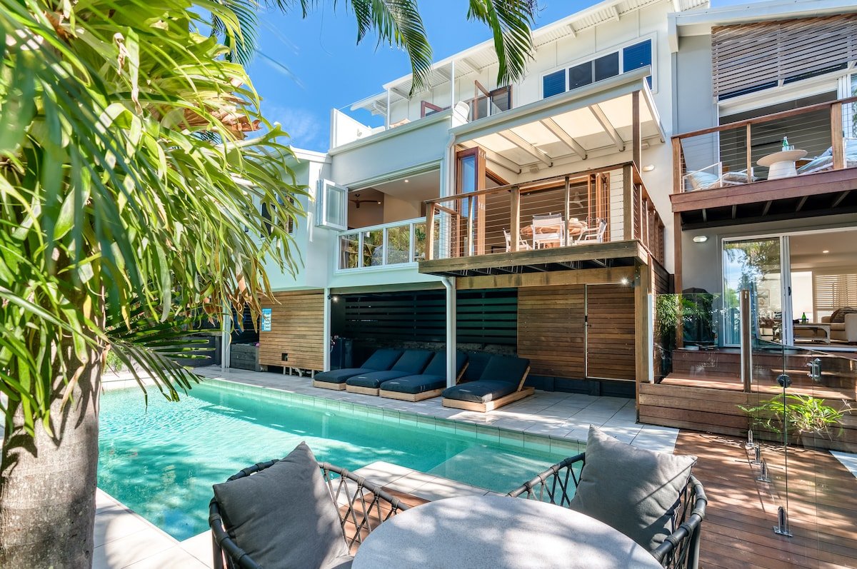 Coast Along – Heated Pool, Walk to Beach & Cafe gallery image 5