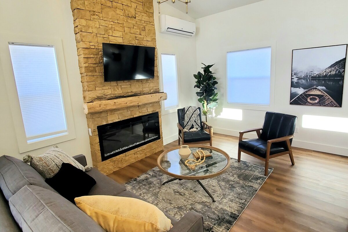 Copper Shore Lake House – Doncaster gallery image 4