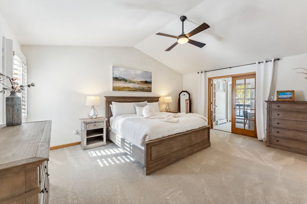 Apres Ski Haven: Pet Friendly with Private Hot tub gallery image 2