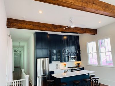 Walk to Bourbon. Luxurious. Sleeps 12p. 4.5 Baths