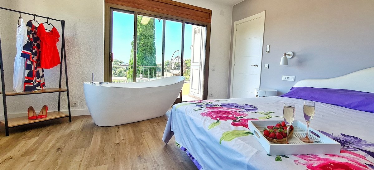 Villa Isok – Sea View Luxury in Lloret de Mar gallery image 3