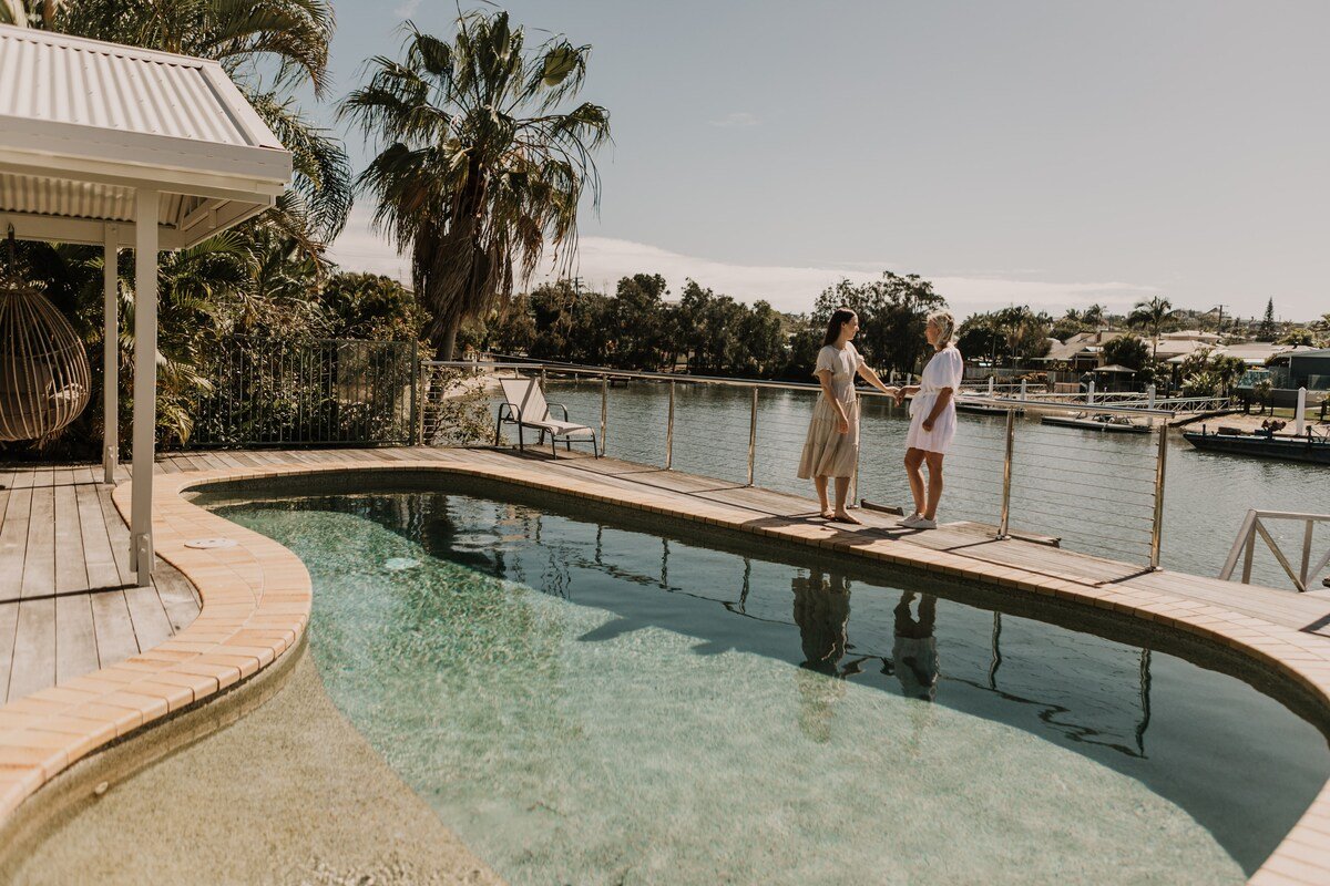 Pet Friendly Waterfront House – Saltwater Villas gallery image 2