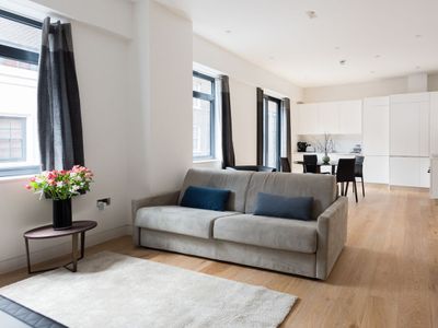 Comfortable 2 Bedroom in Trafalgar Sq