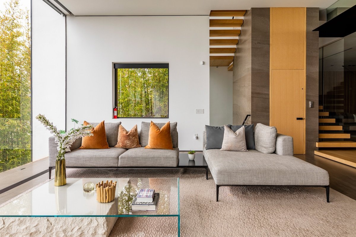 $10M Hollywood Sky Villa gallery image 5