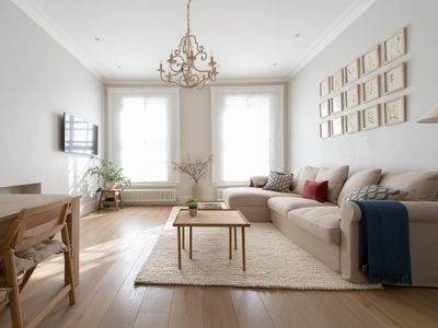 Chelsea StunningTownhouse with Airconditioning