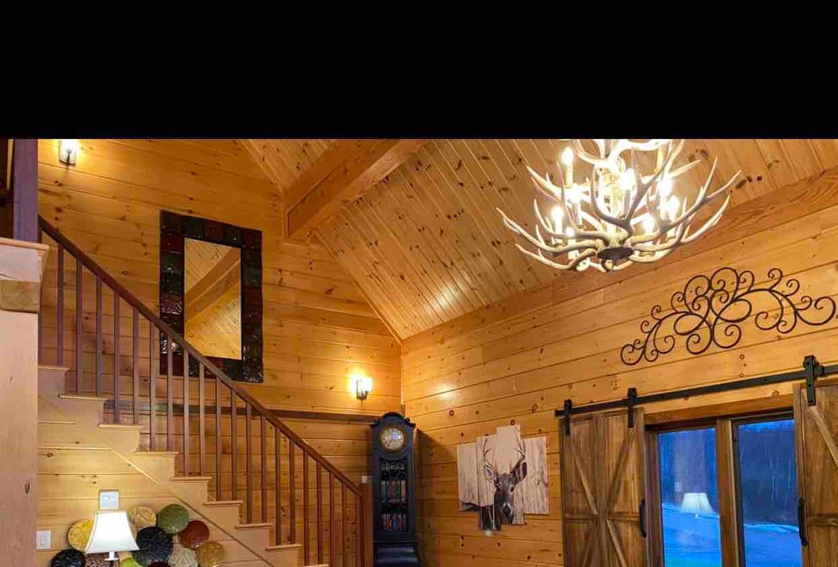 White Tail Ridge – Stunning chalet with Bay view gallery image 5