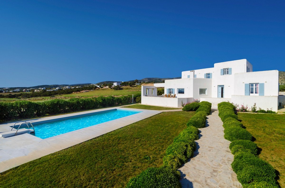 Villa Daria Luxury Villa in Paros gallery image 4