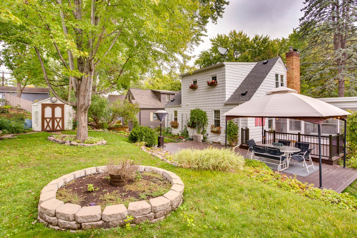 Whimsical Home with Backyard, <1 mile Lake Harriet