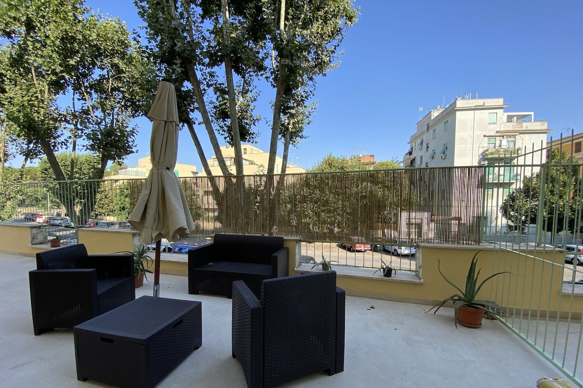 Authentic Rome: Two Apartments, One Trip gallery image 2