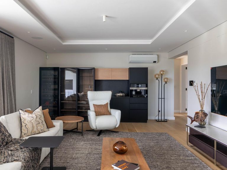 Seating area - Room