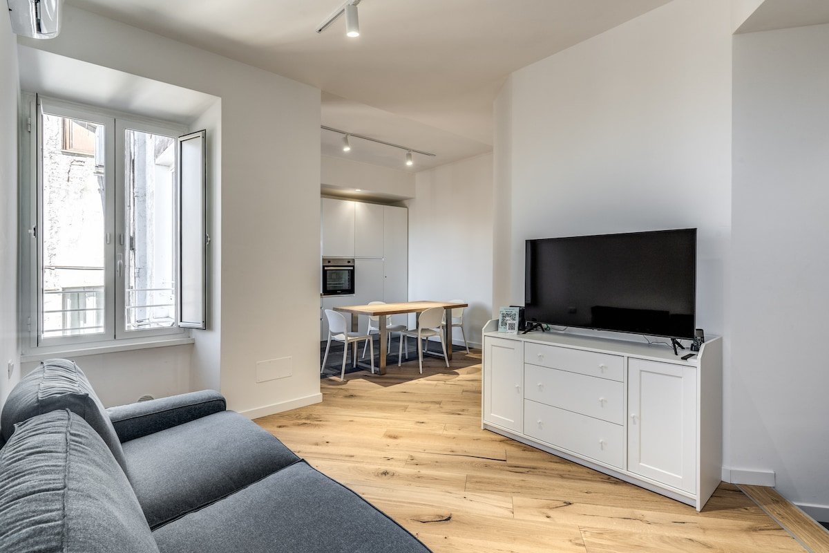 Charming Apartment Antonia 300 mt from Colosseum gallery image 4